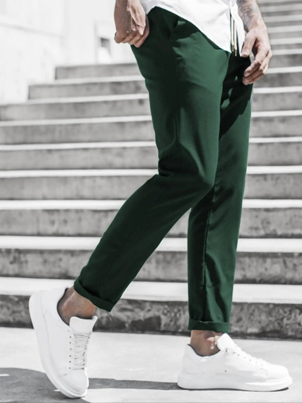 Men's Solid Color Casual Pants with Drawstring Waist Regular Fit Comfy Trousers with Pockets for Spring And Fall
