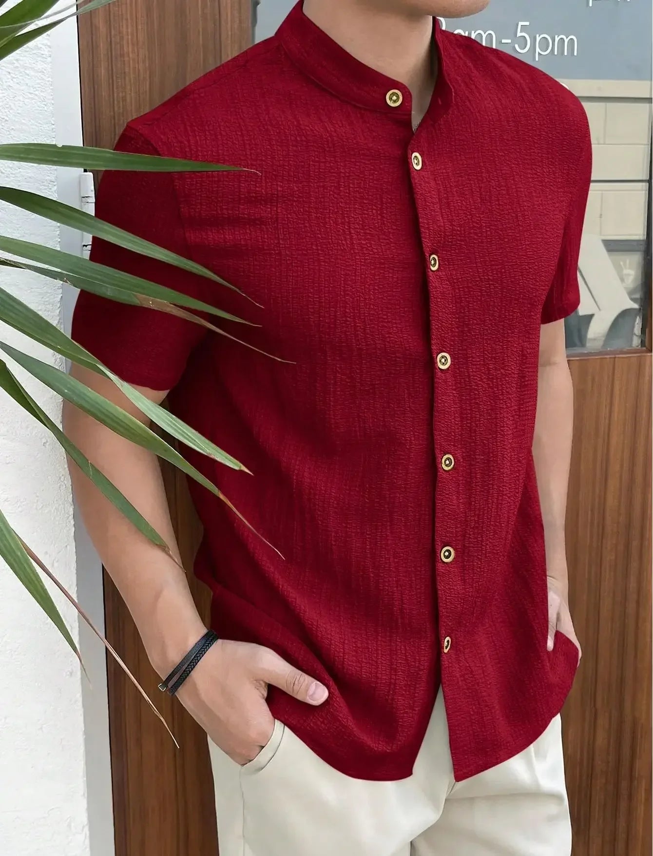Men Loose Knit Solid Color Casual Short Sleeve Shirt