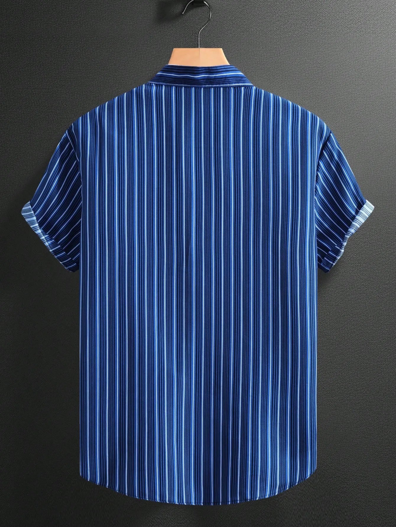 The new men's short-sleeved shirt for summer 2025 is breathable lightweight casual and fashionable with striped prints