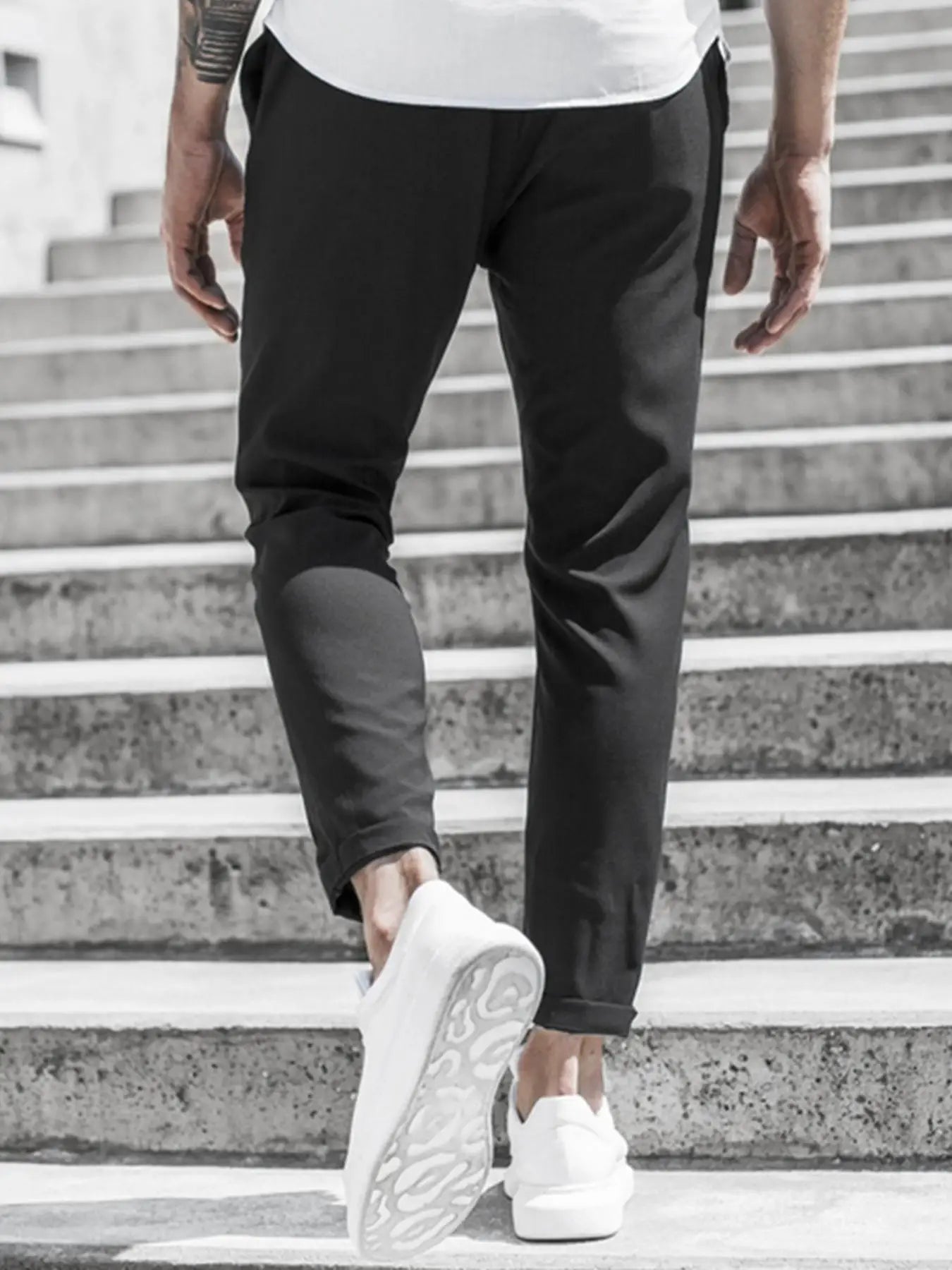 Men's Solid Color Casual Pants with Drawstring Waist Regular Fit Comfy Trousers with Pockets for Spring And Fall