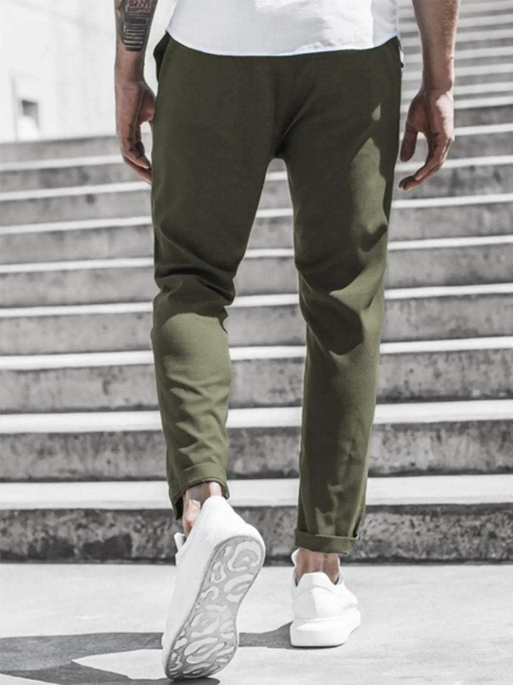 Men's Solid Color Casual Pants with Drawstring Waist Regular Fit Comfy Trousers with Pockets for Spring And Fall
