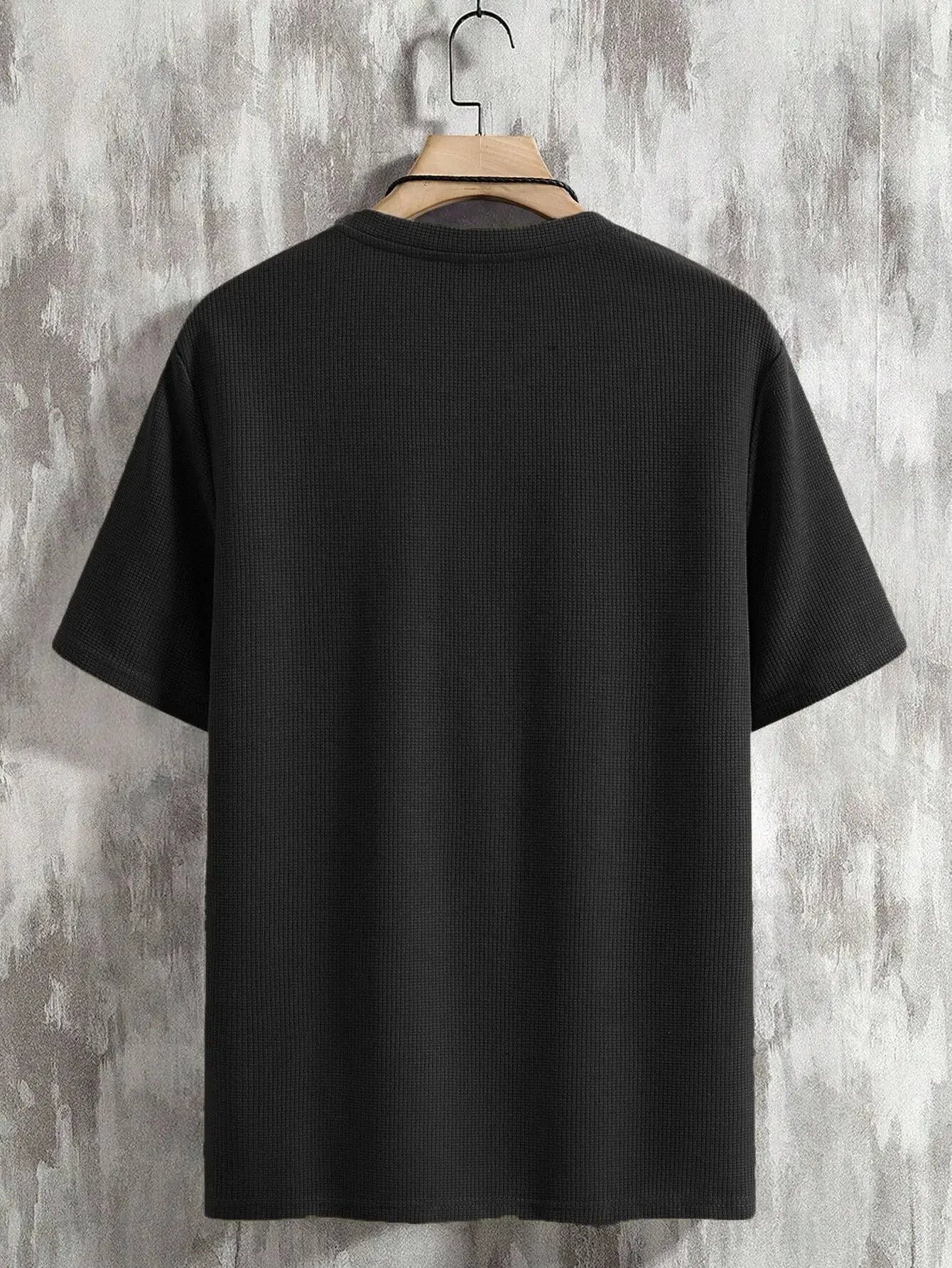 Men's Sporty V-Neck T-Shirt Breathable Casual Summer Top Comfortable Advanced Feeling Male Model Summer Season Crew Neck