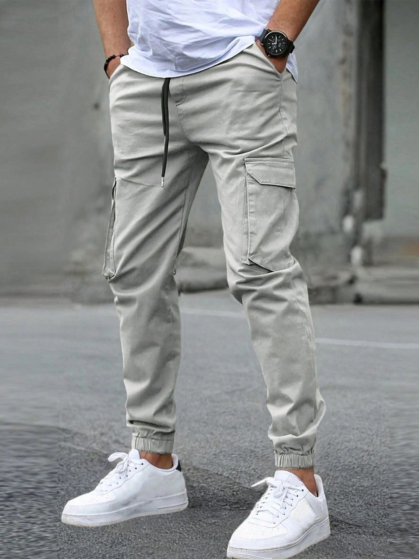 Men's Slim Fit Elastic Waist Cargo Pants Multi-Pockets Cuffed Hem Comfortable for Casual Outdoor Wear