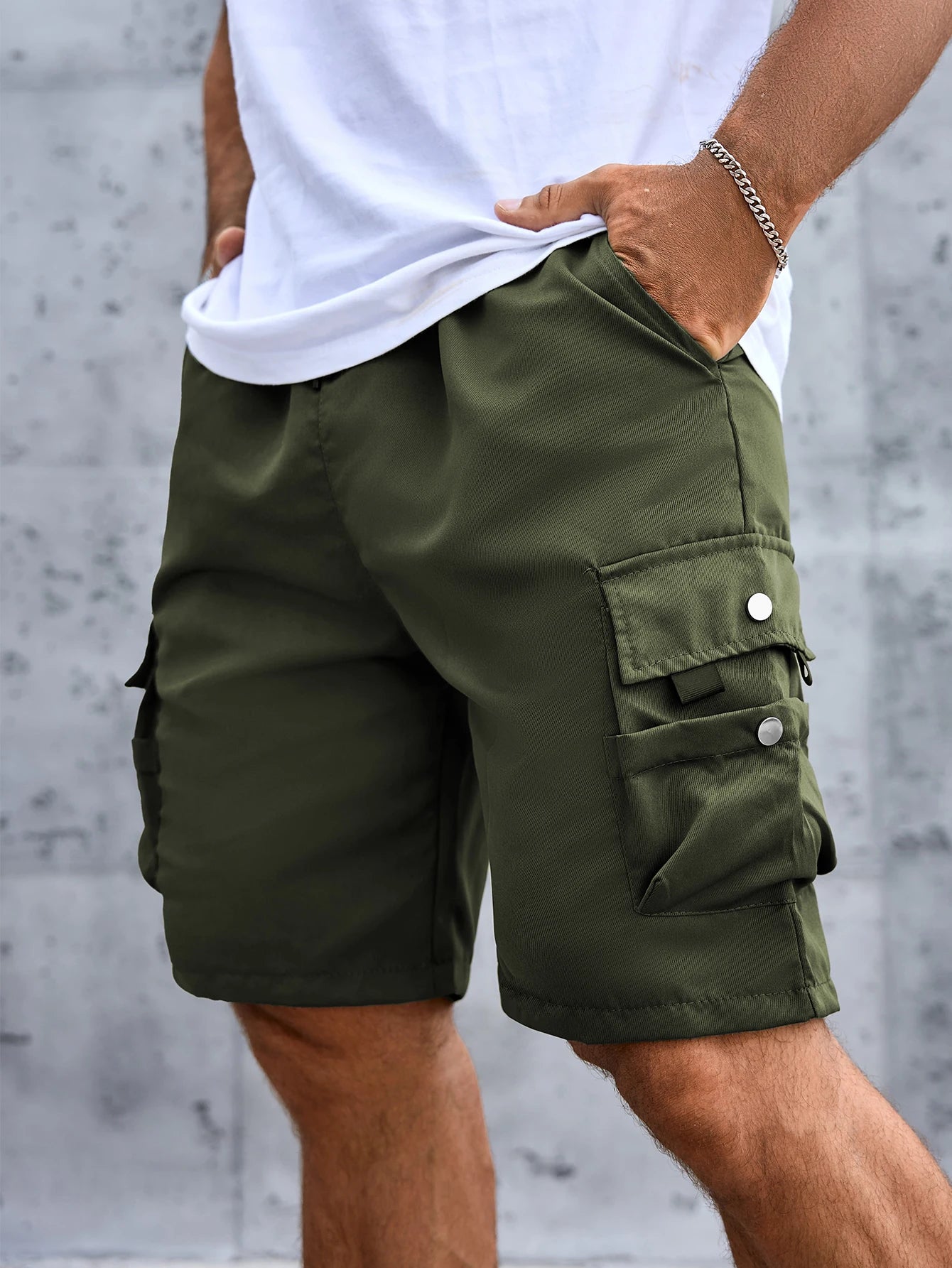Men's Solid Cargo Shorts with Flap Pockets, Versatile And Trendy for Summer Outdoors And Sports Wear, 100% Polyester