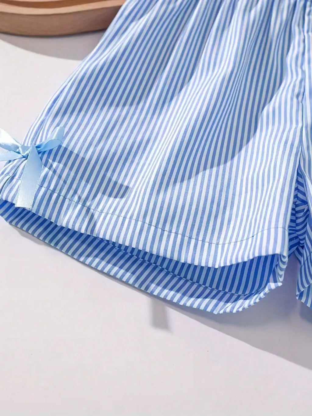 Fashion girl pink and white striped round neck lace up bow ruffle edge+pink striped side butterfly shorts two-piece set