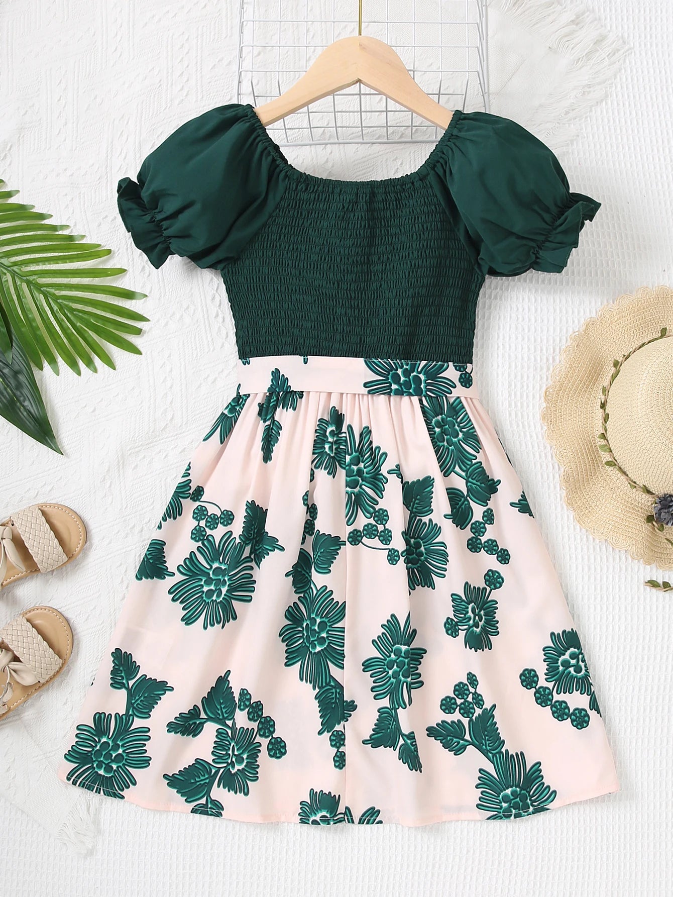 Girls' Summer Cute Woven Hug Micro Elastic Printed Princess Dress Girls' Short Sleeves Fashionable Splicing Skirt