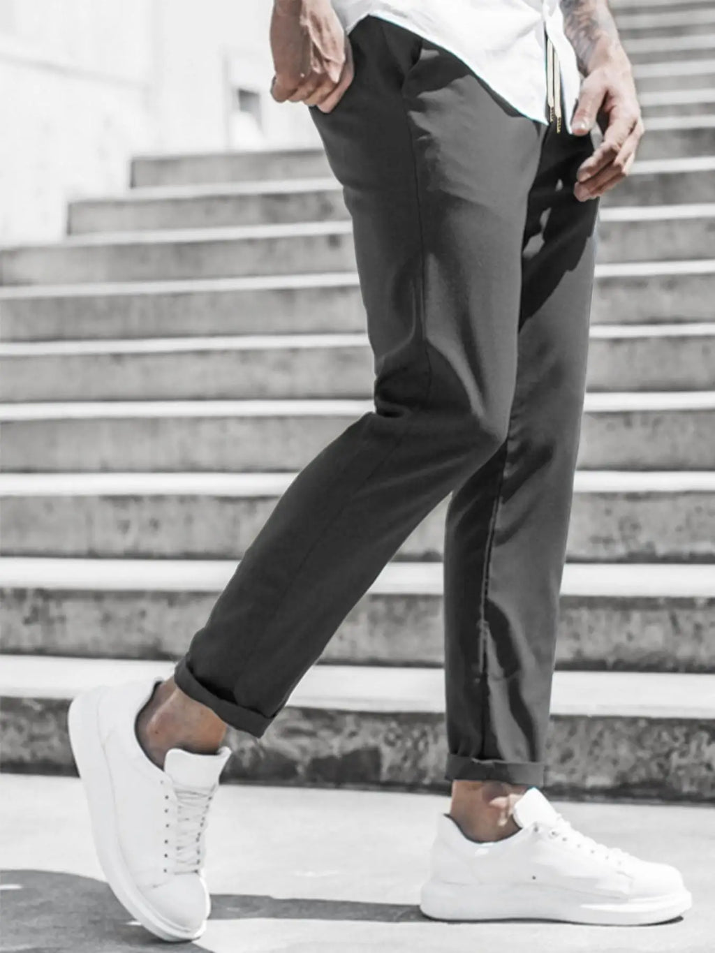 Men's Solid Color Casual Pants with Drawstring Waist Regular Fit Comfy Trousers with Pockets for Spring And Fall