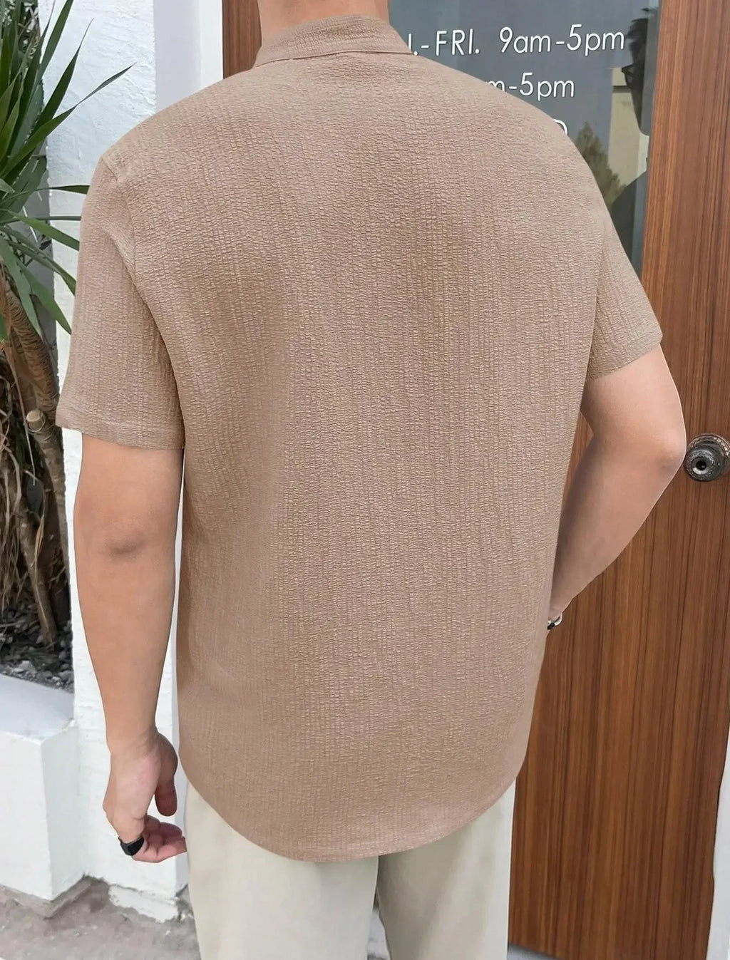 Men Loose Knit Solid Color Casual Short Sleeve Shirt