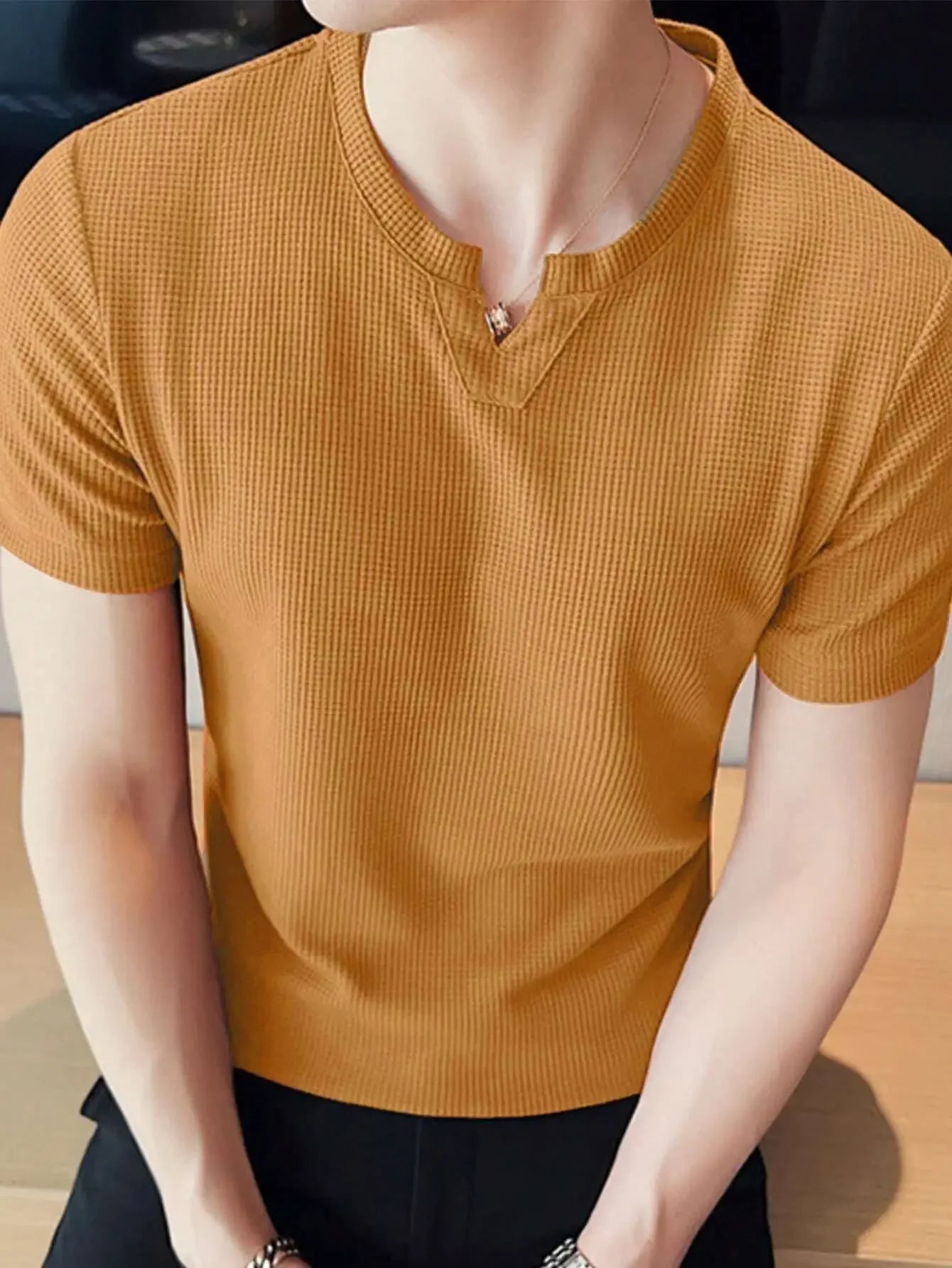 Men's Sporty V-Neck T-Shirt Breathable Casual Summer Top Comfortable Advanced Feeling Male Model Summer Season Crew Neck