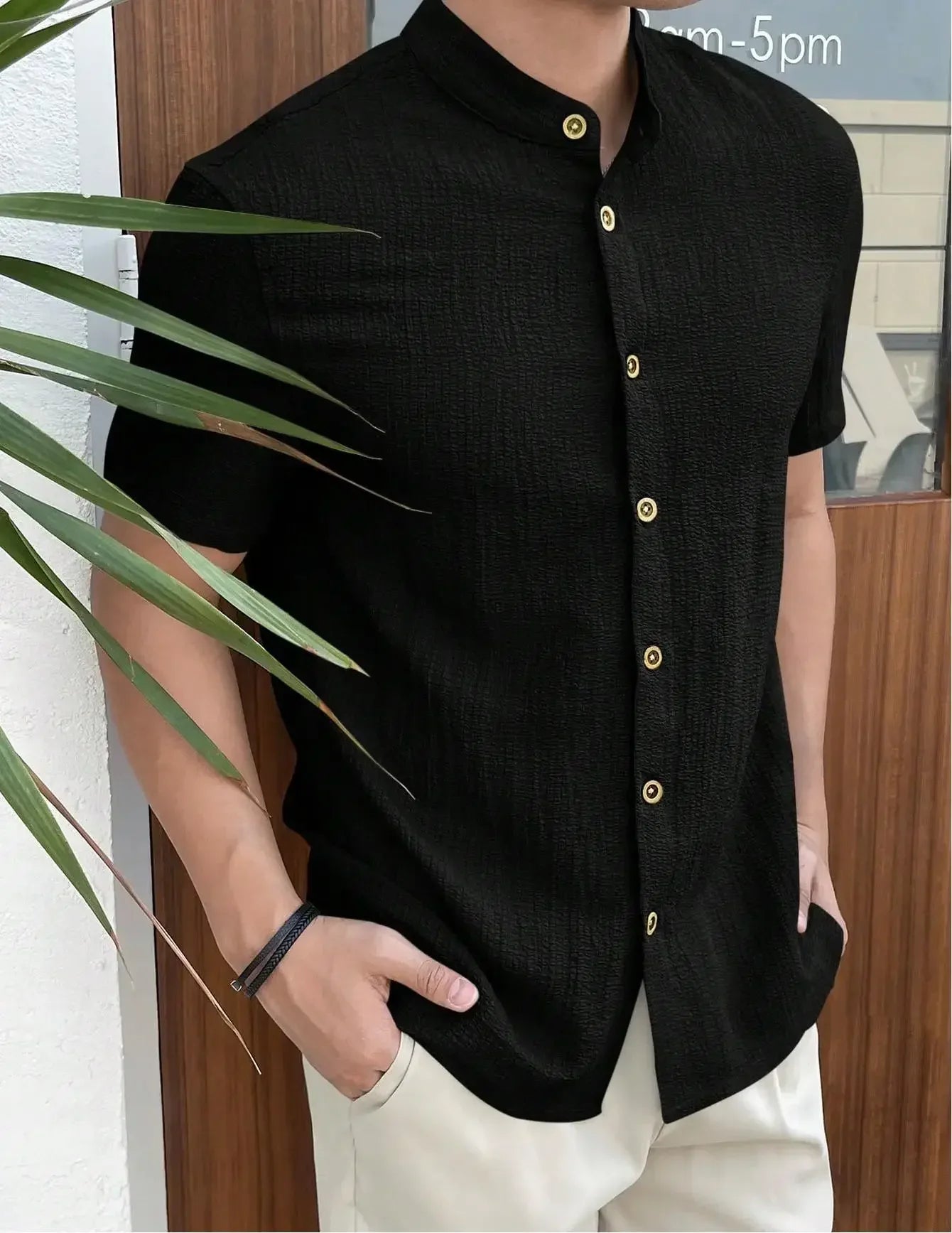 Men Loose Knit Solid Color Casual Short Sleeve Shirt