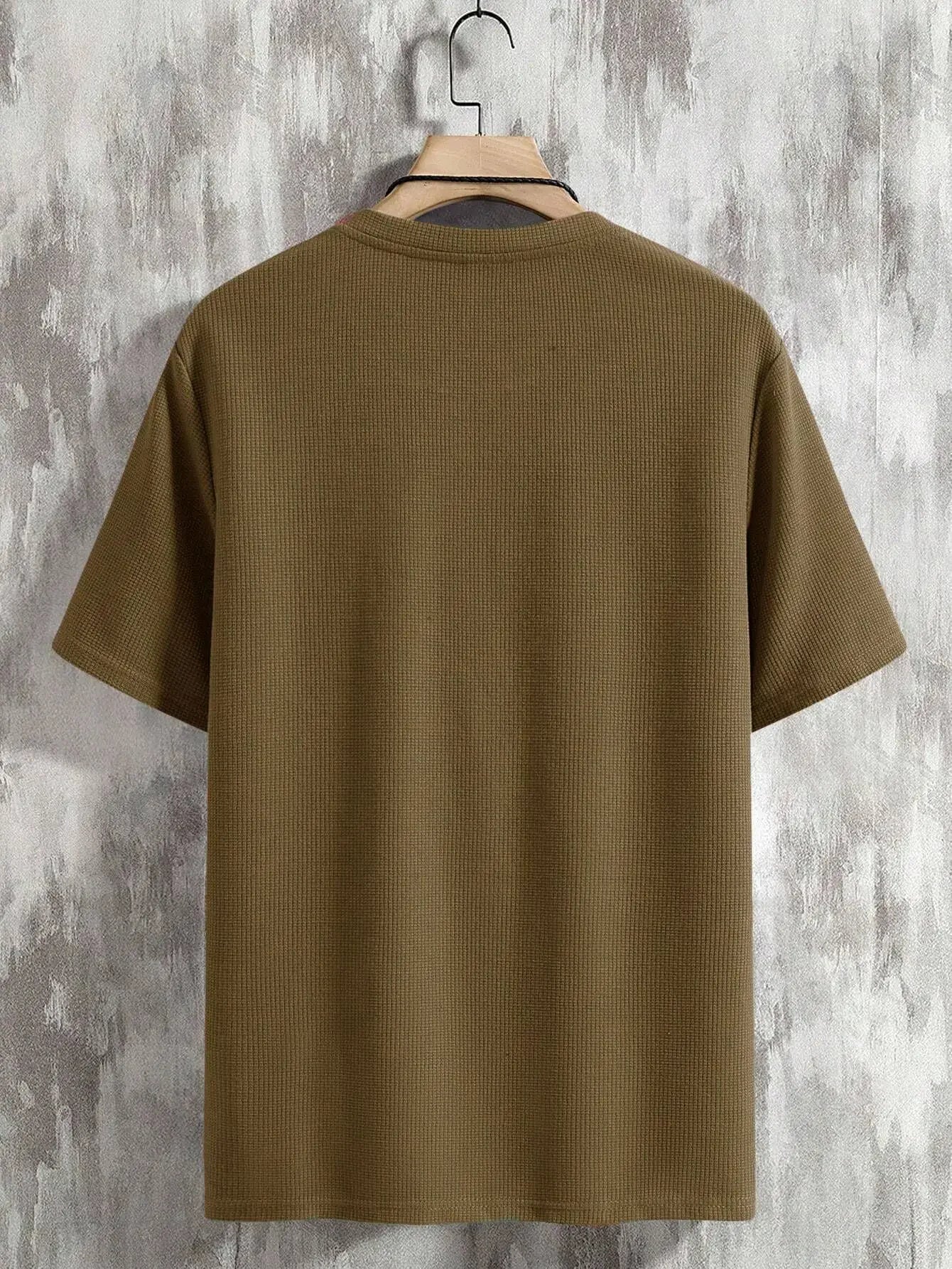 Men's Sporty V-Neck T-Shirt Breathable Casual Summer Top Comfortable Advanced Feeling Male Model Summer Season Crew Neck